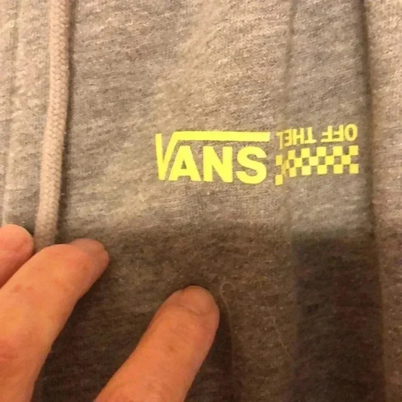 Vans zip up hoodie with front pockets. Size XS - Picture 3 of 9